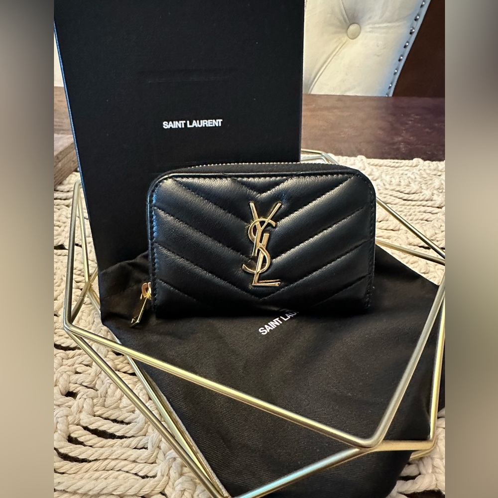Saint Laurent Cassandre Zip Around Wallet In Lambskin - Black/Gold